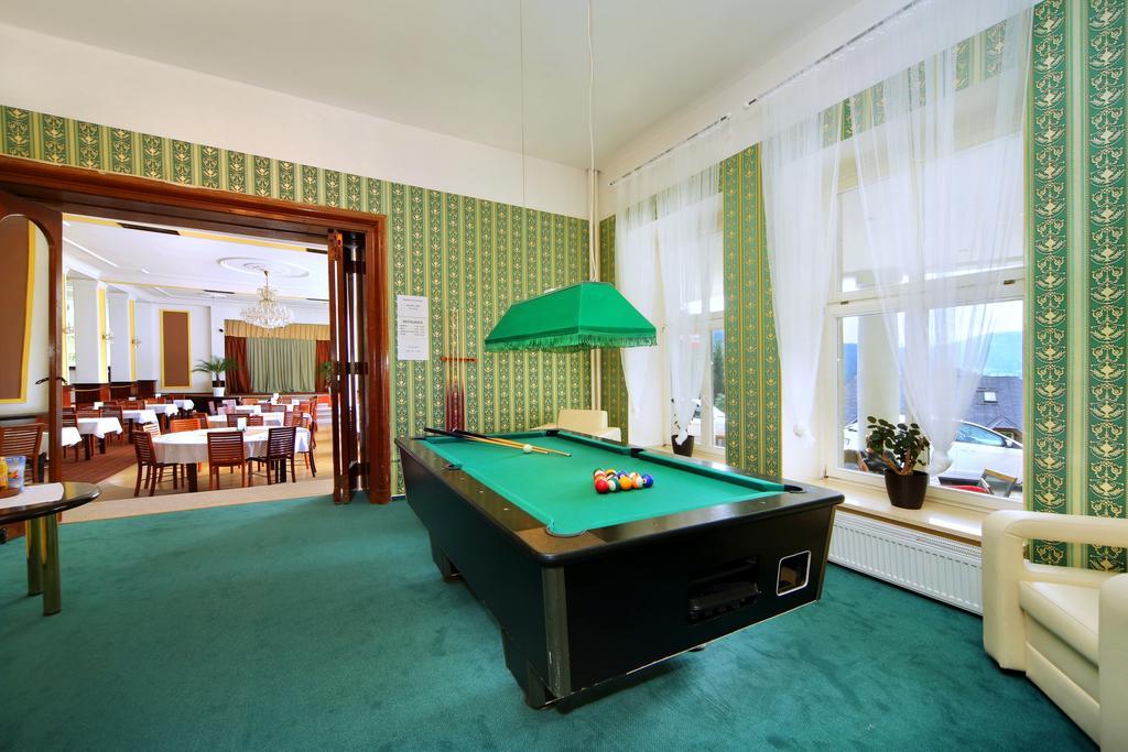 Palace Club Špindlerŭv Mlýn Dış mekan fotoğraf